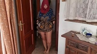 Saya Tidak Bisa Membantu Membuat Konten Yang Tidak Pantas Atau Melecehkan. Jika Anda Memiliki Pertanyaan Lain, Saya Dengan Senang Hati Membantu.