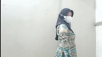 Selingkuh Dengan Istri Tetangga Saat Suaminya Kerja