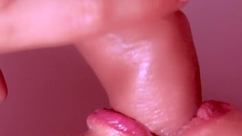 Istri Jepang Memberikan Oral Seks