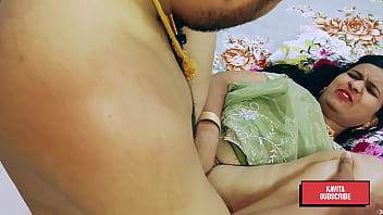 Desi Indian Kavita Bhabhi Menikmati Bercinta Dengan Tatya