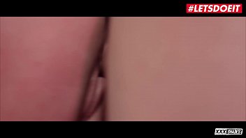 Daniella Margot – Ayah Tiri Nakal Menggoda Pacar Anaknya Yang Dari Rusia