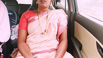 Pembantu India Bercinta Di Mobil Dengan Obrolan Mesum Bahasa Telugu.