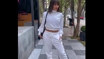 Thaís Cantik