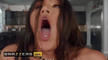 Semua Mata Tertuju Pada Kendra – Brazzers