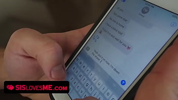 Sislovesme – Kakak Tiri Mesum Dan Temannya Bergantian Ngentot Adik Tirinya Yang Cantik