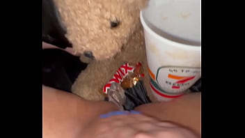 Kopi Susu Latte Dan Cokelat Twix Di Miss V Pink Perawan 18 Tahun – Fetish Makanan Panjang – Cewek Arab Saudi Masturbasi Dan Mengerang – Amatir Terbaik Dari Los Angeles