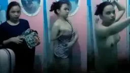 Mengintip Anak Kos Cewek 4