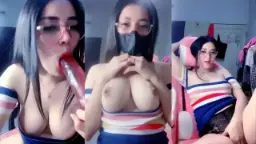 Rosalinda Cantik Dengan Payudara Indah Yang Menggoda