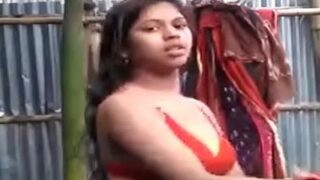 Seorang Gadis Merekam Video Intim Ala Bangla Untuk Kekasihnya