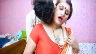 Video Porno Lokal: Pria Bengali Berhubungan Intim Dengan Ibu Mertua