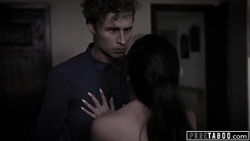 Pure Taboo: Kakak Tiri Beri Adik Tiri Creampie Kedua