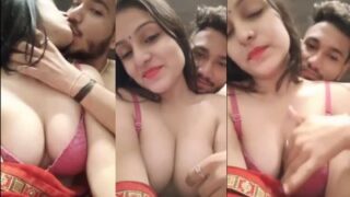 Devar Nakal Menekan Payudara Susu Bhabhi Yang Telanjang