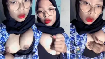 Gadis Sma Berhijab Ungkap Payudara