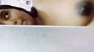 Swathi Naidu Pamer Foto Mandi Saat Hamil
