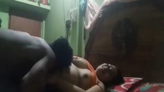Video Seks Tamil Dengan Bhabhi India Yang Digoda
