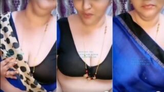 Wanita India Selatan Tampilkan Payudara Desi Telanjang Di Kamera