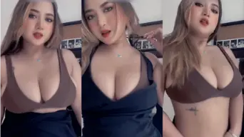 Xixi Goyang Hot Pakai Gaun Hitam