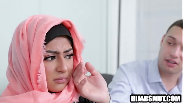 Gadis Muslim Terpaksa Berhubungan Dengan Pria Amerika