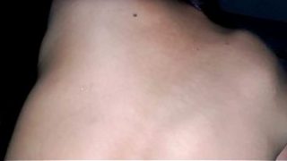 Ibu Temanku Meminjamkannya Padaku Diam-diam Dari Suaminya