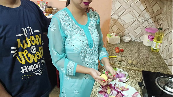 Desi Bhabhi Pemalu Digituin Keras Sama Adik Iparnya