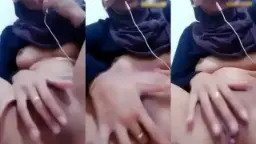 Video Pribadi Perempuan Berhijab Yang Mengeluarkan Suara Mendesah