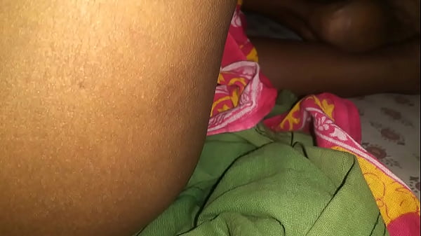 Ibu India Yang Menggoda