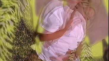 Ibu Yang Tidak Pantas
