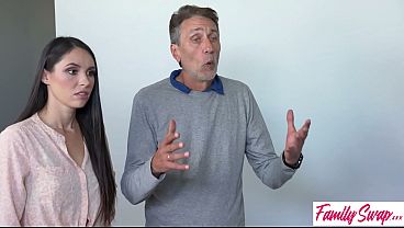 Goyang Liar Ashley Wolf Vs Destiny Cruz: Saling Isi Vagina Bergantian