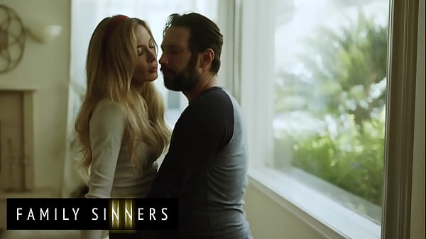 Seks Kasar Antara Kakak Tiri Blonde (aiden Ashley, Tommy – Family Sinners)