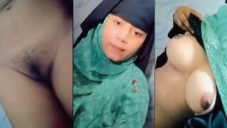 Muslimah Montok Rekam Adegan Panas Di Kamar Mandi
