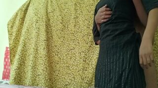Pasangan Mesra Bercinta Dengan Penuh Gairah, Suami Menggila Dalam Ranjang Bersama Istrinya