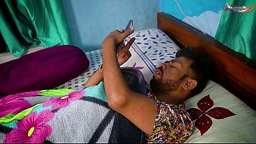 Adik Tiri Desi Ngebet Banget Sampai Digencet Abang Tiri Di Rumah Lagi Sepi, Film Lengkap Dengan Suara Hindi