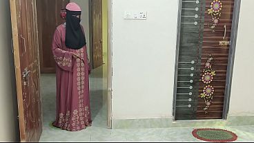 Gue Ngentotin Adek Tiriku Karena Dia Mainin Game.