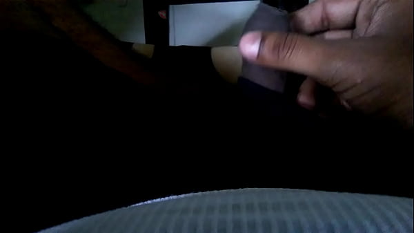 Pria India Berotot Dengan Keperkasaan Yang Menggoda
