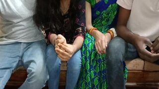 Ibu-ibu India Saling Tukar Suami Di Film Biru Desi Yang Panas.