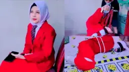 Sekap Cewek Hijab Manis, Siap Digoyang Habis-habisan.
