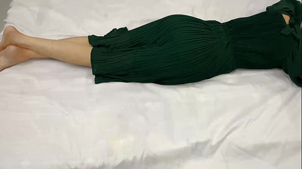 18 Tahun Adik Tiri Masih Sendiri Di Kamar, Aku Langsung Masuk Dan Ngewe Dia Sampai Malam, Pussy Basah Kuyup.