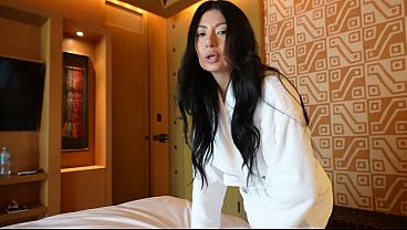 Pov: Si Jalang Tiri Latin Ngecesin Kontol Gue Di Pesta Pernikahan Omnya – Cami Strella X Lev Lieben