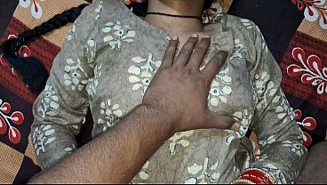 Bhabhi Desi Ngentotin Kontol Devar Sampe Crot, Terus Digenjot Keras Sampe Meringis.