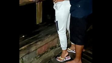 Gadis Seksi Montok Di Kios Pantai Reserva, Bikin Ngiler