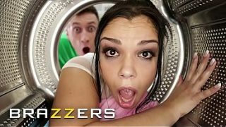 Tonton Sampai Tahan Nafsu! Adegan Mampet Mampus Berujung Ngentot Liar Bareng Bintang Brazzers Paling Hot.
