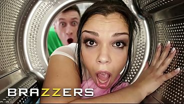 Tonton Sampai Tahan Nafsu! Adegan Mampet Mampus Berujung Ngentot Liar Bareng Bintang Brazzers Paling Hot.
