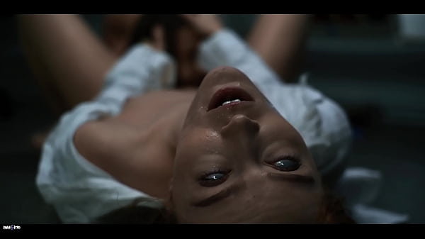 Alien Parasit Pengendali Pikiran Vs Cewek-cewek Seksi Yang Siap Digoda