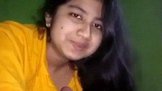 Cewek Gazipur Ngentot Sambil Nyepong Kontol Pacar, Crot Di Mulut.