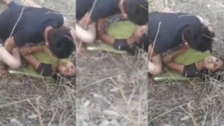 Cewek Nikmatin Ngewe Di Luar Sambil Temen-temennya Nonton.