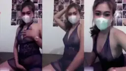 Lingeri Tembus Pandang Giva, Nenen Coklatnya Montok, Host Mango Bikin Makin Panas.