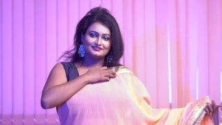 Tonton Video Sucharia Bugil Baju Saree, Goyang Gaya Hot Bikin Tegang!