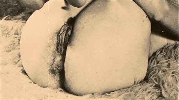 Rahasia Hidup Ibu-ibu Tua Horny Di Rumah Sendiri