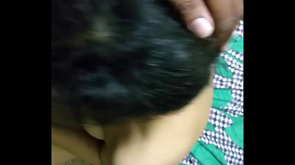 Cewek India Lagi Ngewe Pake Mulut, Nikmatin Kontol