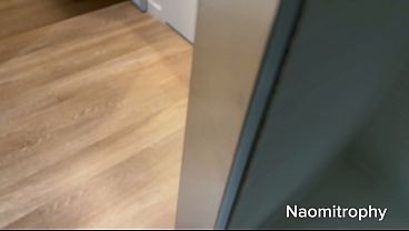 Liburan Ngentot Sama Kakak Tiri – Naomi Noel